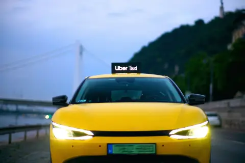 Uber – reducere de 25% pentru studenți